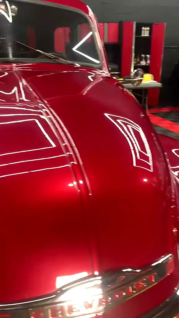 Candy red paint reflection