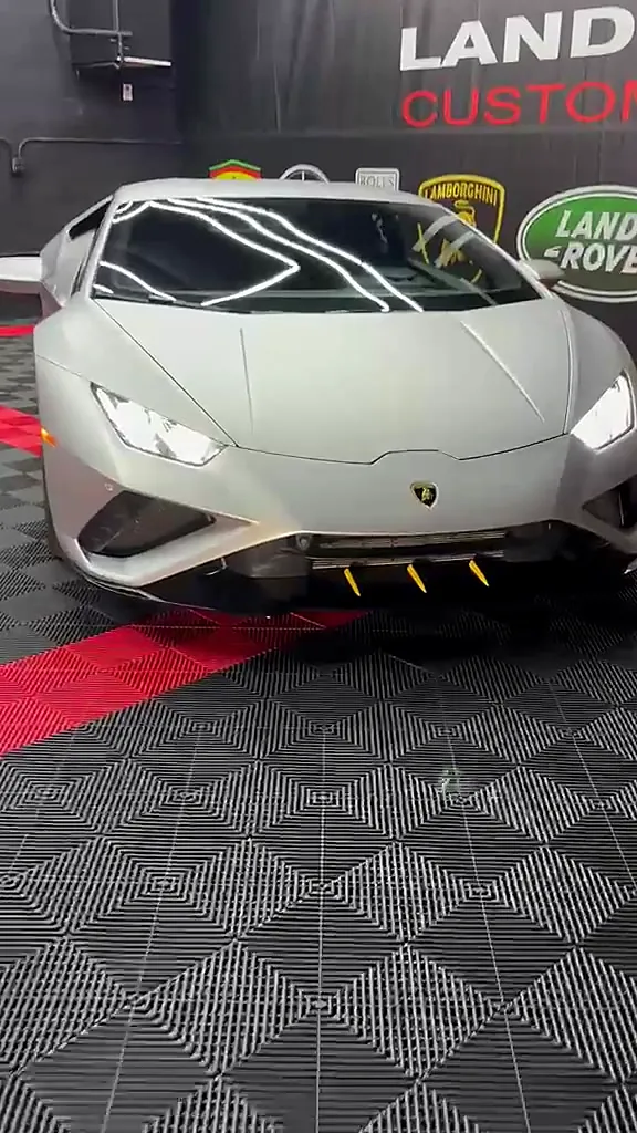 Lamborghini Huracan EVO front splitter